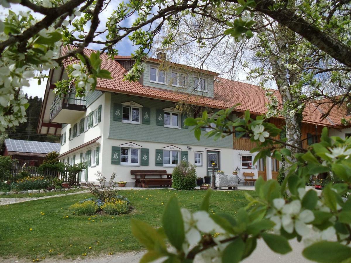לינה וארוחת בוקר Isny im Allgäu Rosenhof מראה חיצוני תמונה